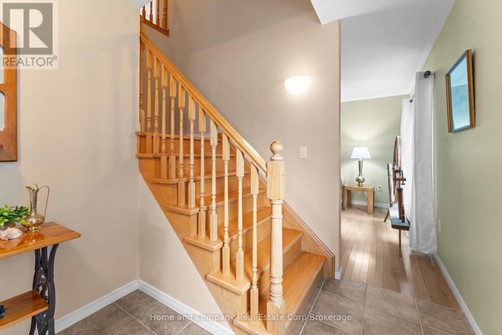 30 Carriage Lane, Bluewater, Ontario  N0M 1G0 - Photo 4 - X12904226