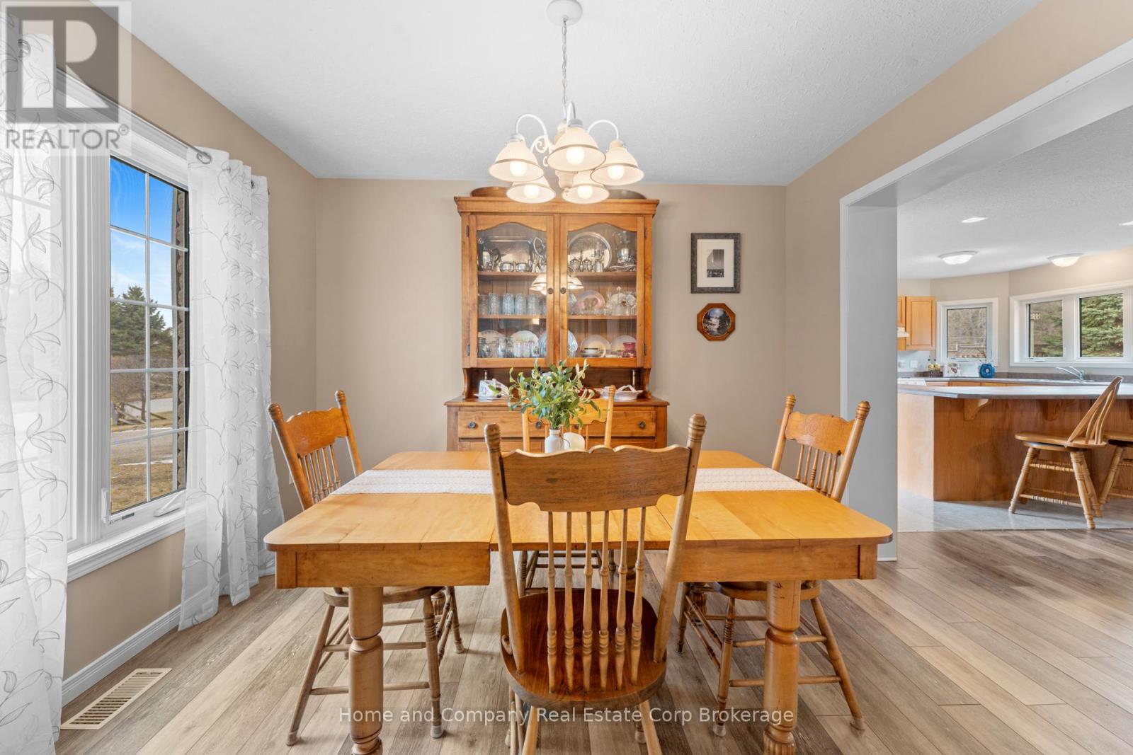 30 Carriage Lane, Bluewater, Ontario  N0M 1G0 - Photo 8 - X12904226