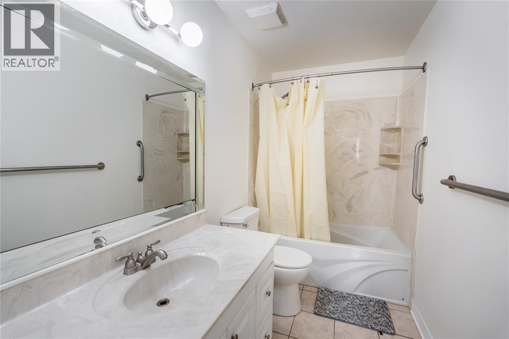 305 Oaklea Court, Sarnia, Ontario  N7S 5Y9 - Photo 20 - 26005834