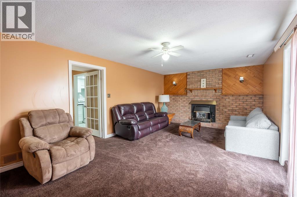 305 Oaklea Court, Sarnia, Ontario  N7S 5Y9 - Photo 21 - 26005834