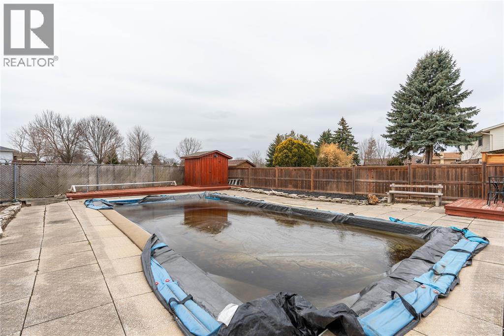 305 Oaklea Court, Sarnia, Ontario  N7S 5Y9 - Photo 39 - 26005834