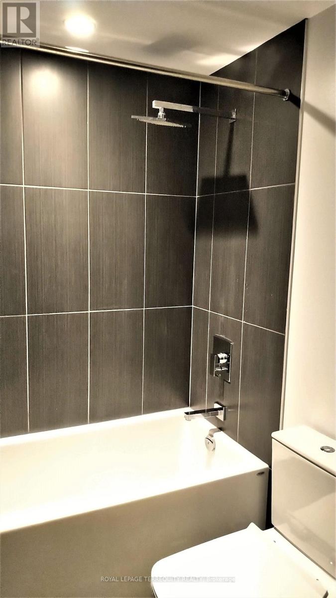 1204 - 70 Temperance Street, Toronto, Ontario  M5H 4E8 - Photo 12 - C12904204