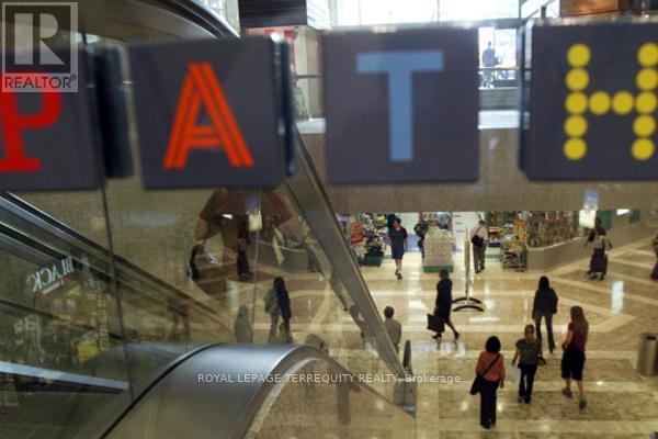 1204 - 70 Temperance Street, Toronto, Ontario  M5H 4E8 - Photo 19 - C12904204