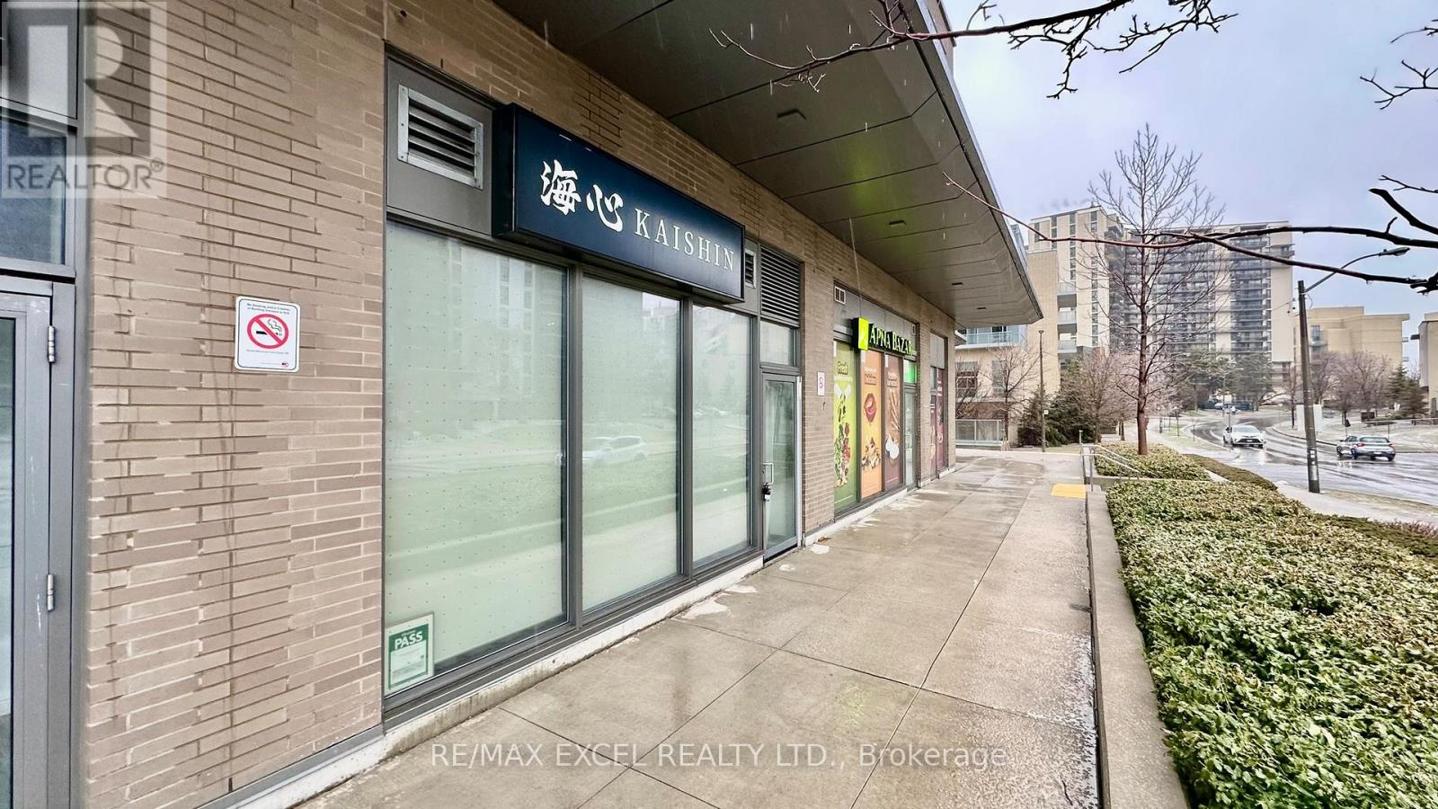 3 - 56 FOREST MANOR DRIVE, Toronto, Ontario