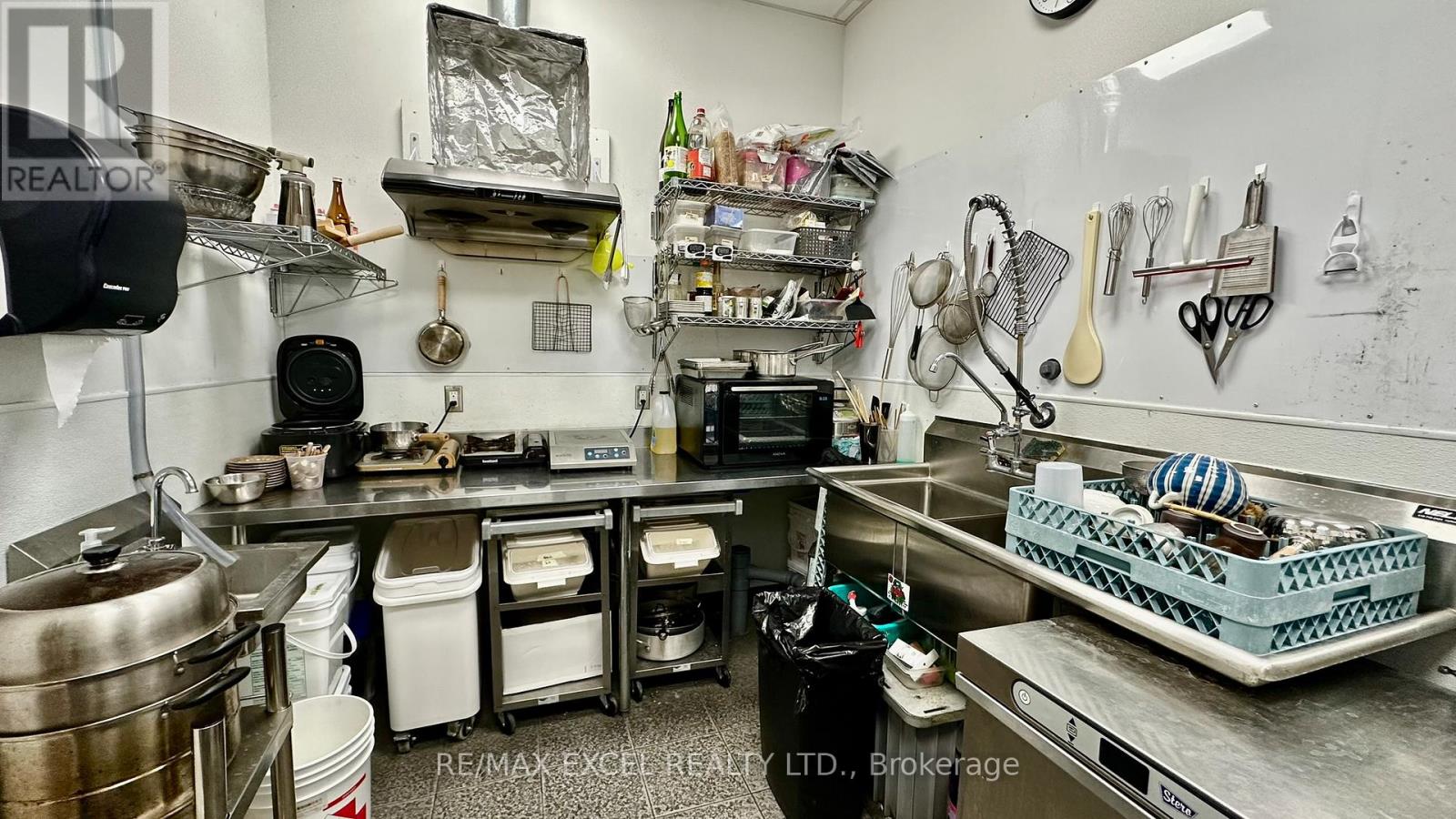 3 - 56 Forest Manor Drive, Toronto, Ontario  M2J 0E5 - Photo 11 - C12904242