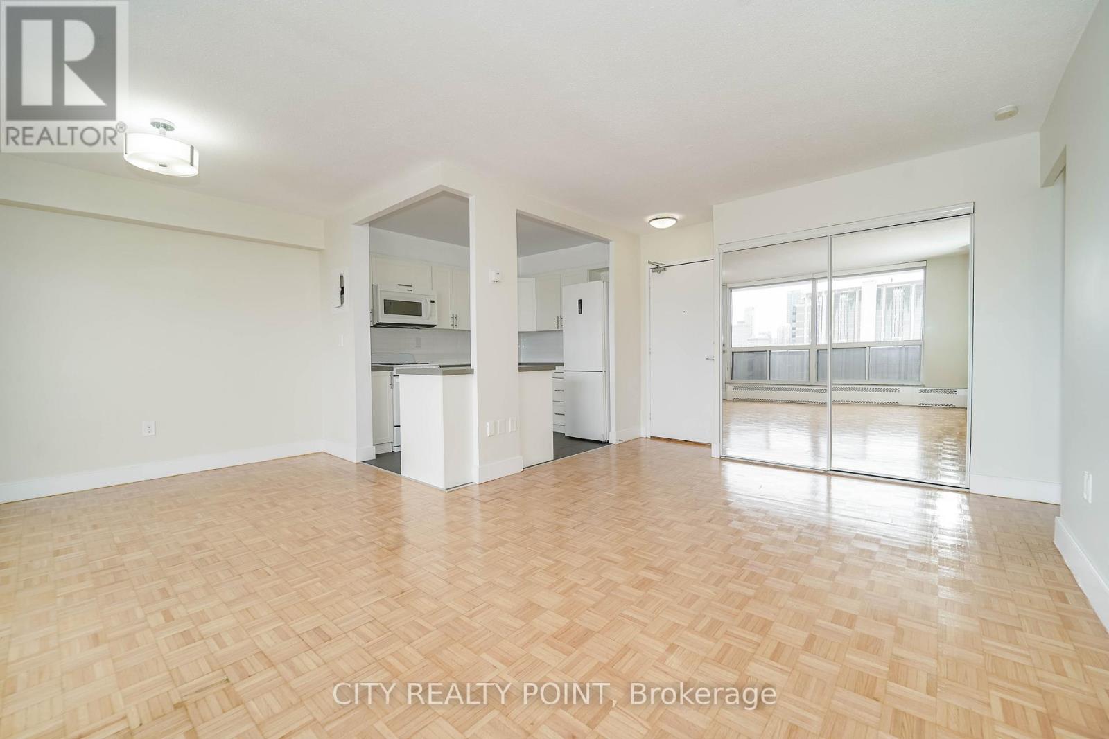 Ph10 - 666 Spadina Avenue, Toronto, Ontario  M5S 2H8 - Photo 7 - C12904244