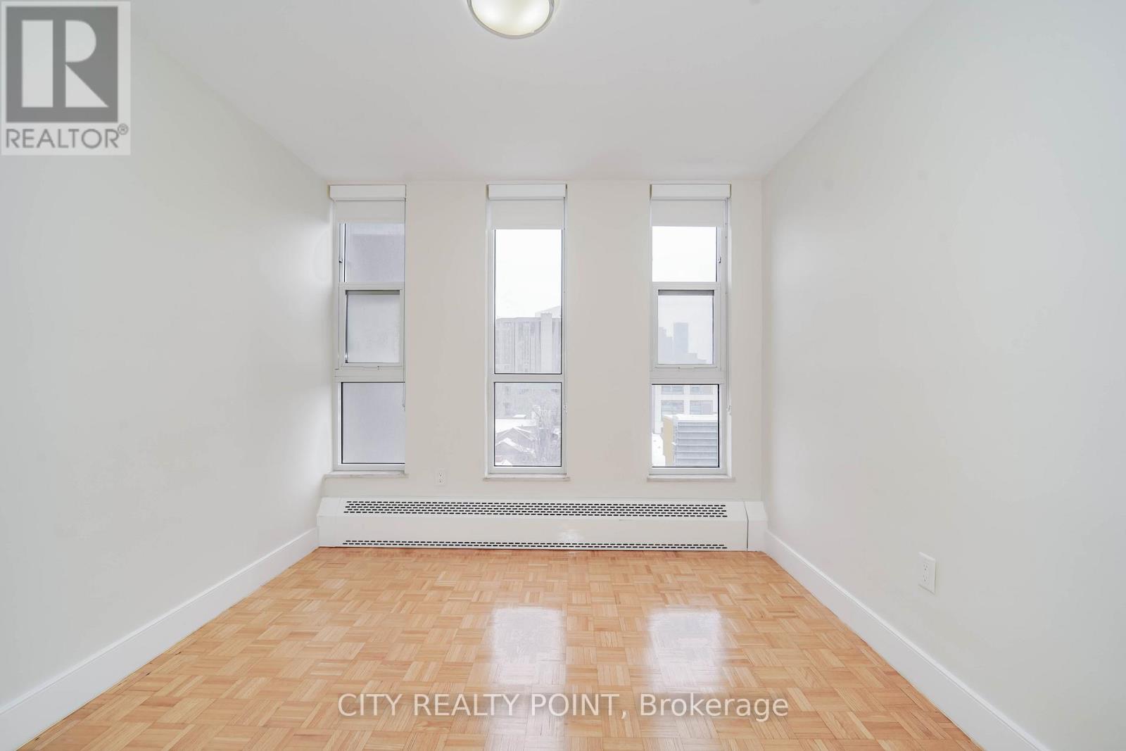 2411 - 666 Spadina Avenue, Toronto, Ontario  M5S 2H8 - Photo 10 - C12904304