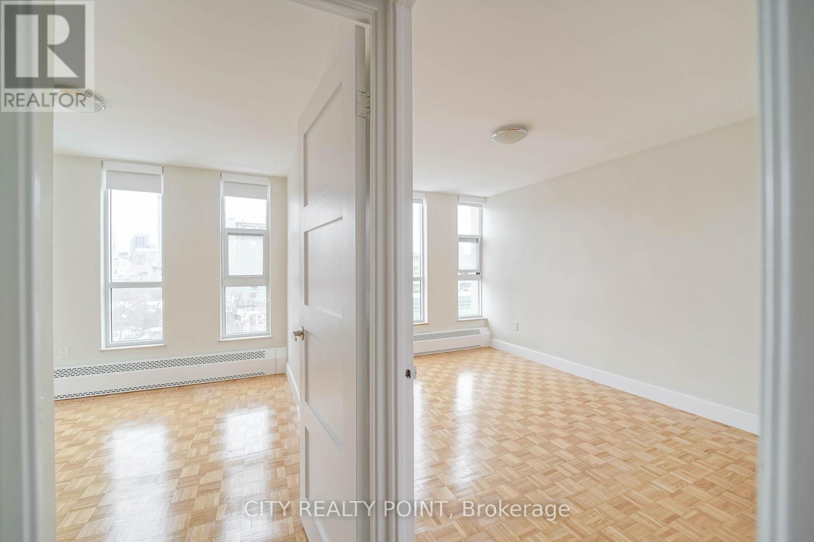 2411 - 666 Spadina Avenue, Toronto, Ontario  M5S 2H8 - Photo 13 - C12904304