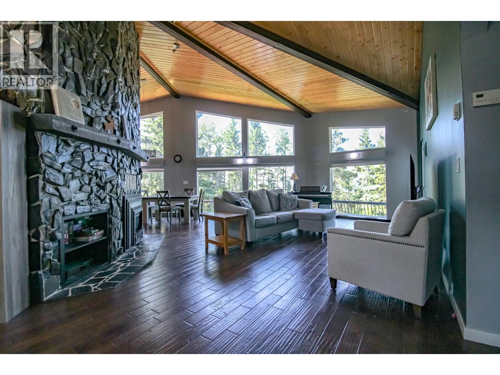 340 Pineridge Way, Fort St. James, British Columbia  V0J 1P0 - Photo 5 - R3099427