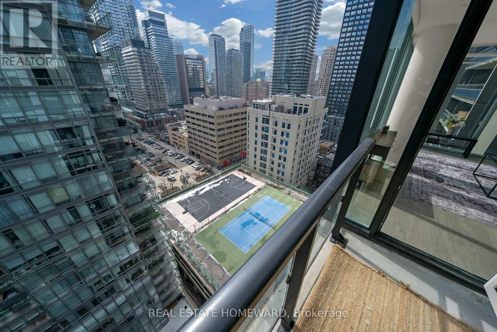 1607 - 17 Dundonald Street, Toronto, Ontario  M4Y 1K3 - Photo 18 - C12903896