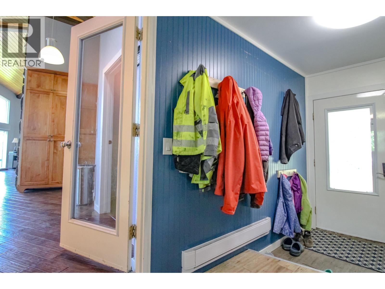 340 Pineridge Way, Fort St. James, British Columbia  V0J 1P0 - Photo 19 - R3099427