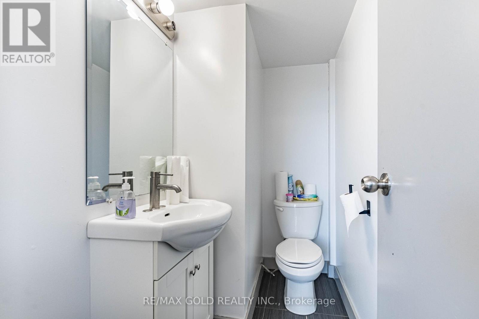 2 - 7091 Hurontario Street, Mississauga, Ontario  L5S 1Z8 - Photo 5 - W12872064