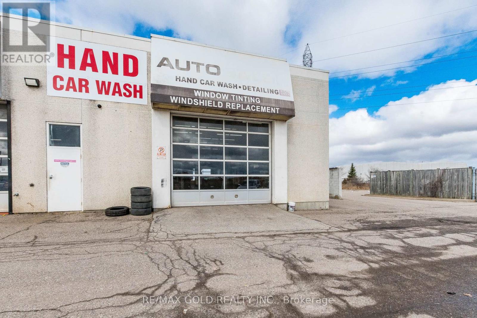 2 - 7091 Hurontario Street, Mississauga, Ontario  L5S 1Z8 - Photo 3 - W12872064