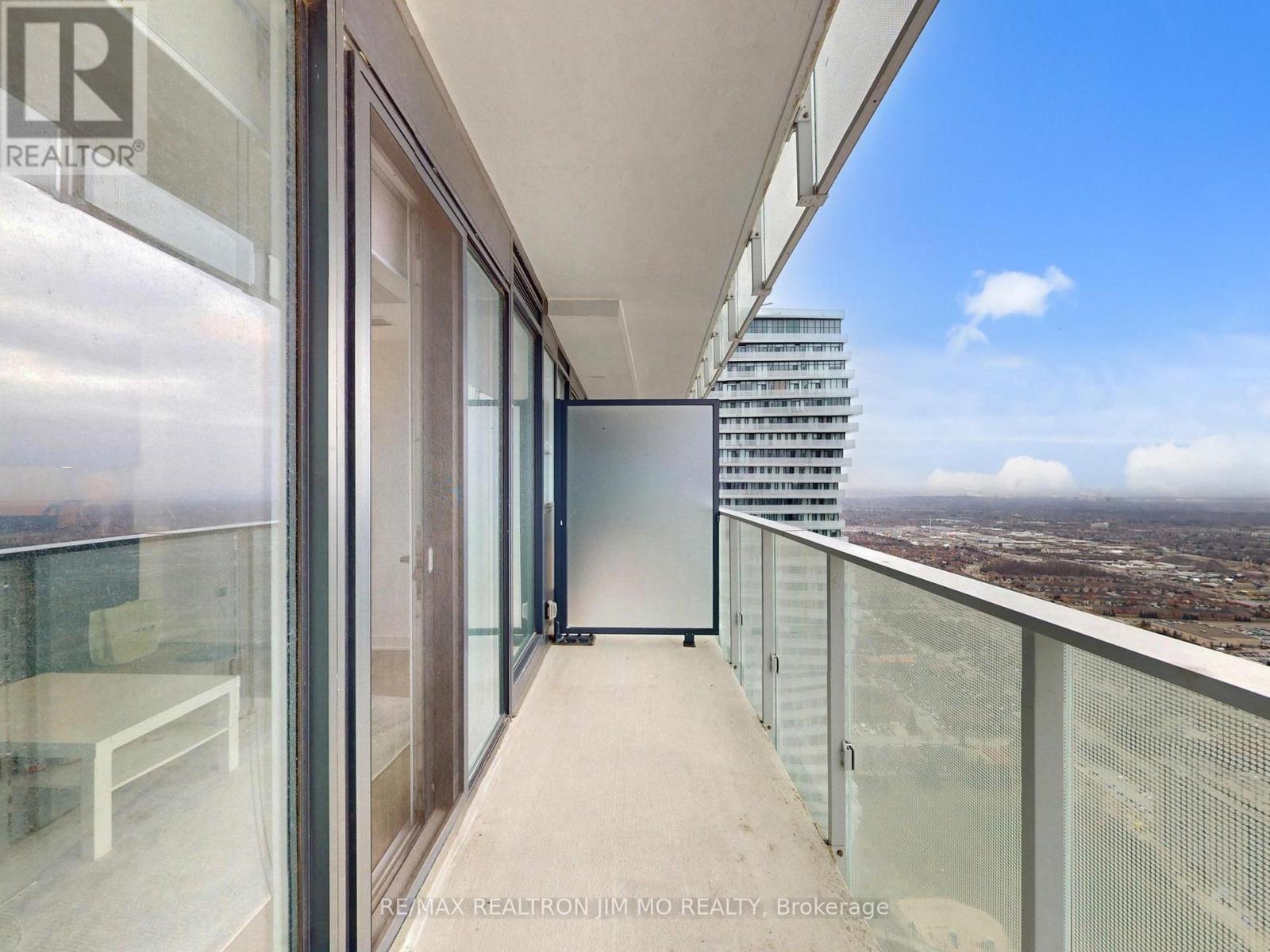 5307 - 3900 Confederation Parkway, Mississauga, Ontario  L5B 0M3 - Photo 34 - W12899772