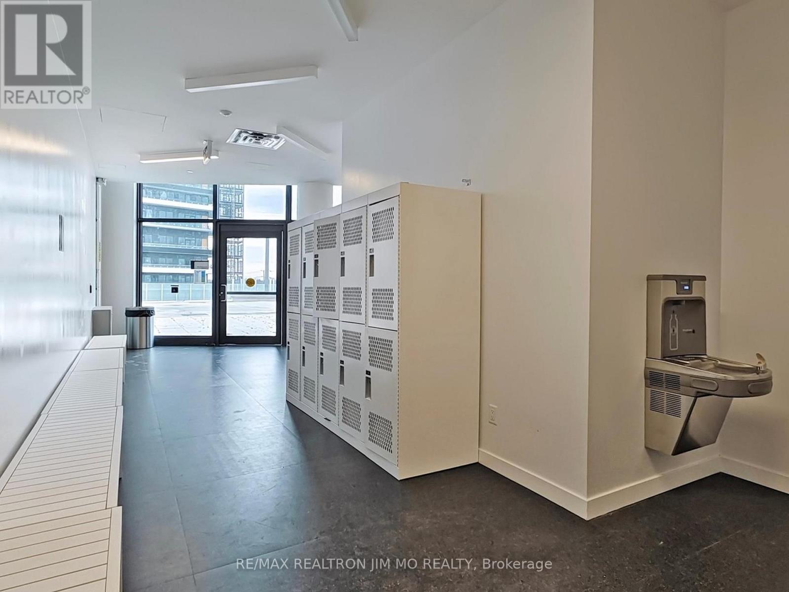 5307 - 3900 Confederation Parkway, Mississauga, Ontario  L5B 0M3 - Photo 47 - W12899772