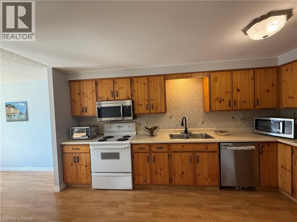 164 Herron Place, Waterloo, Ontario  N2T 1H2 - Photo 15 - 40813642