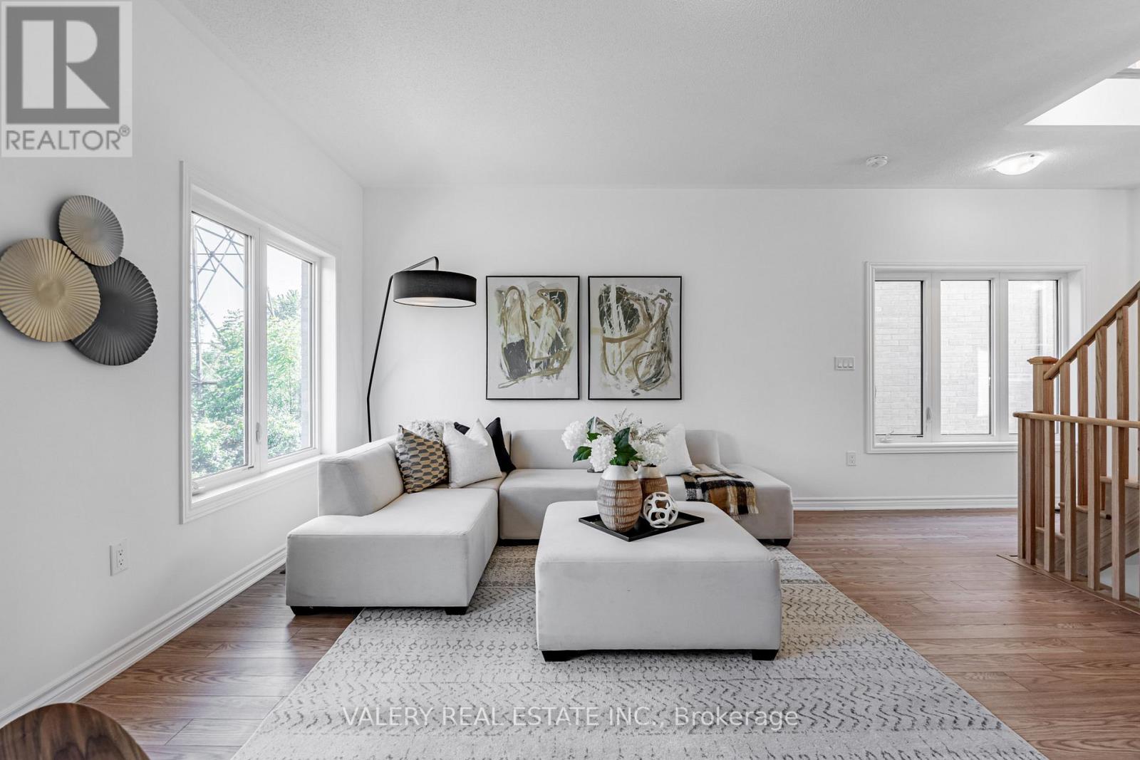 129 Pidgeon Street, Toronto, Ontario  M1J 0J3 - Photo 8 - E12904190