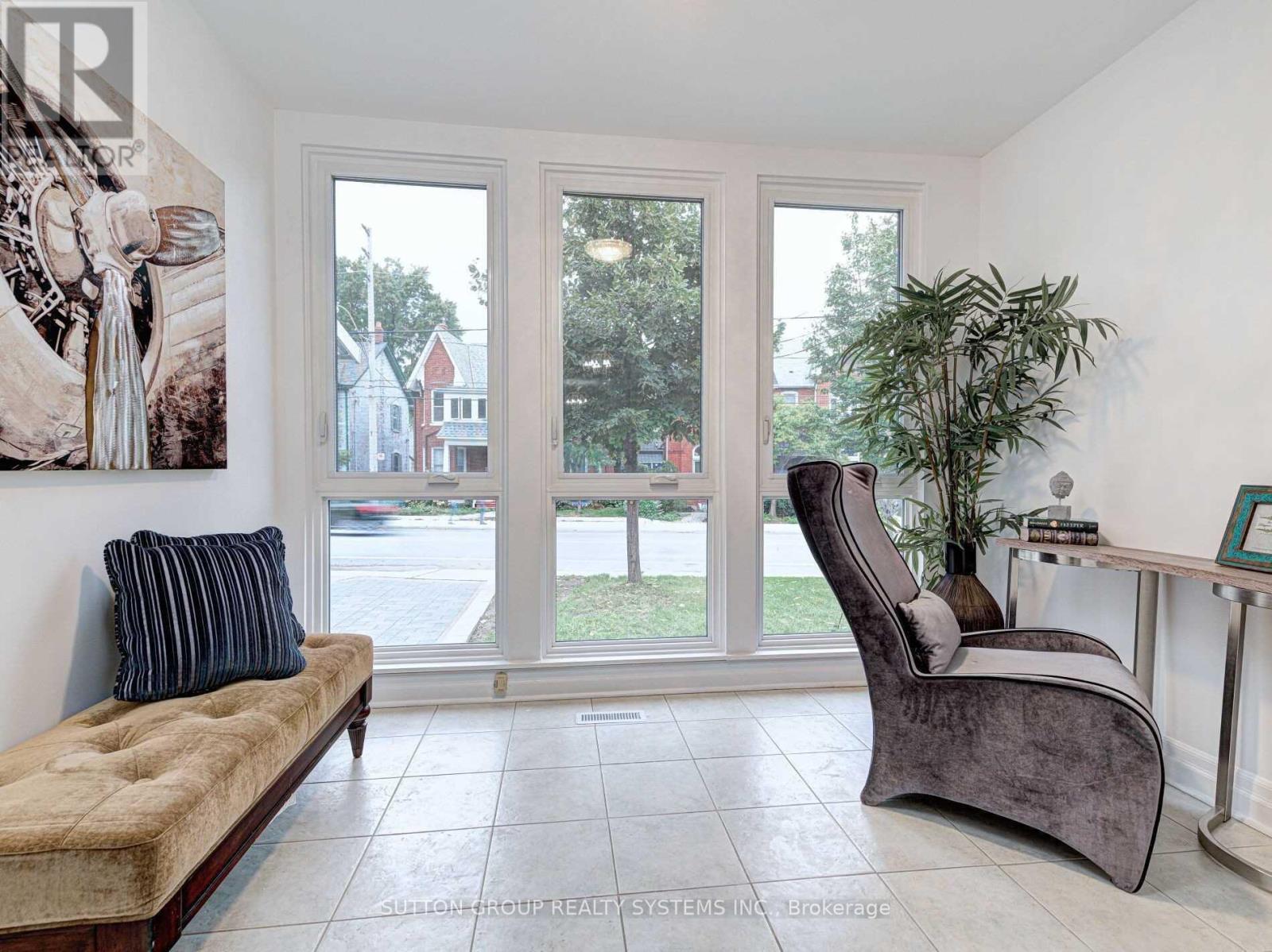 Upper Level - 83 Dawes Road, Toronto, Ontario  M4C 5B2 - Photo 20 - E12904388