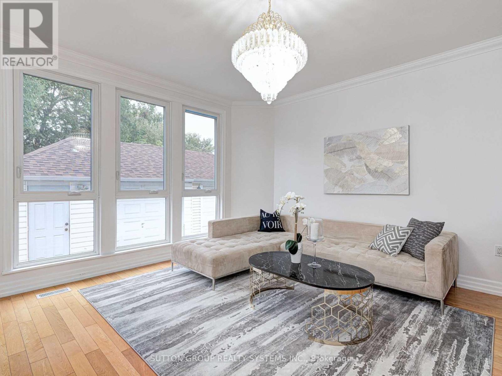 Upper Level - 83 Dawes Road, Toronto, Ontario  M4C 5B2 - Photo 22 - E12904388