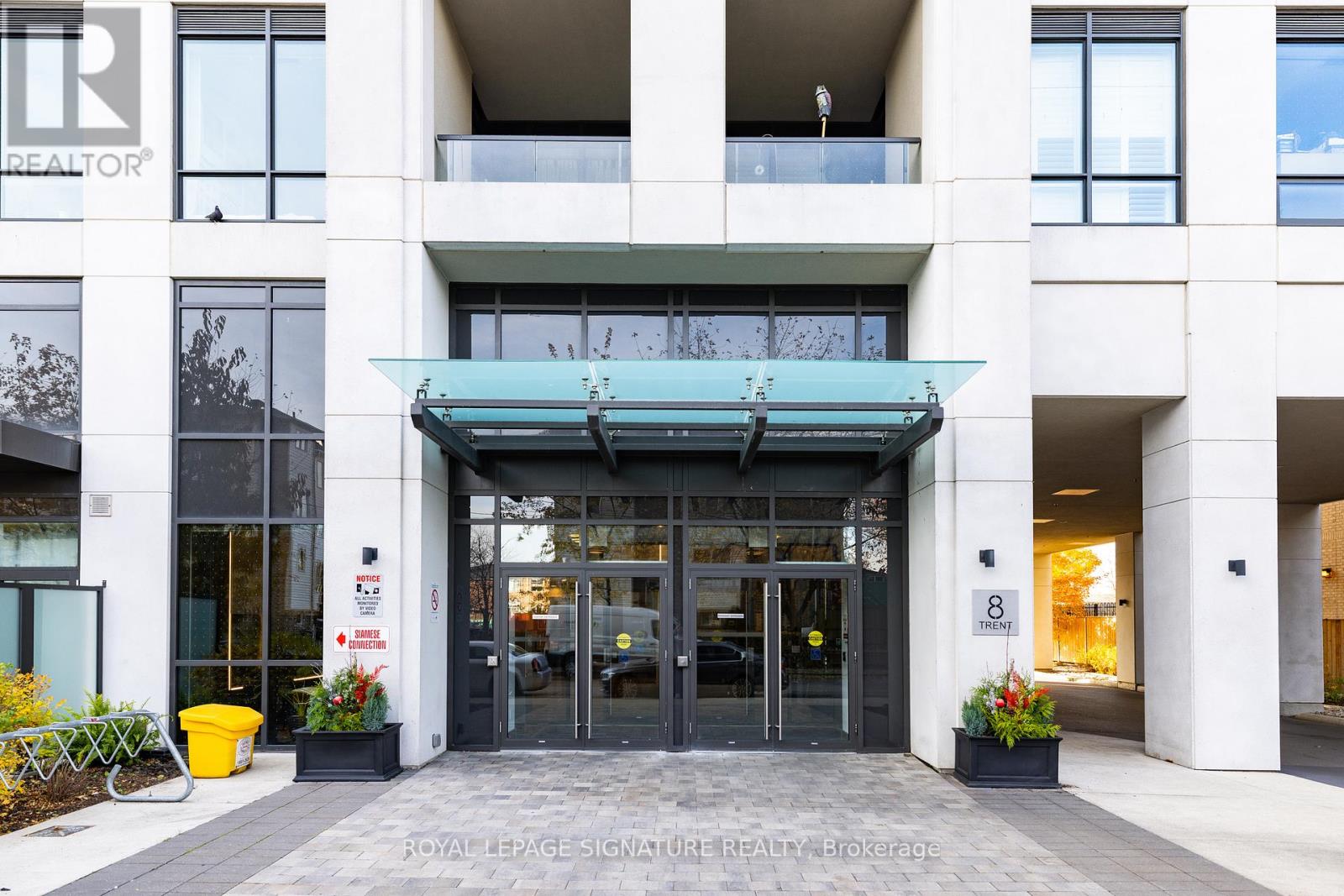 416 - 8 TRENT AVENUE, Toronto, Ontario