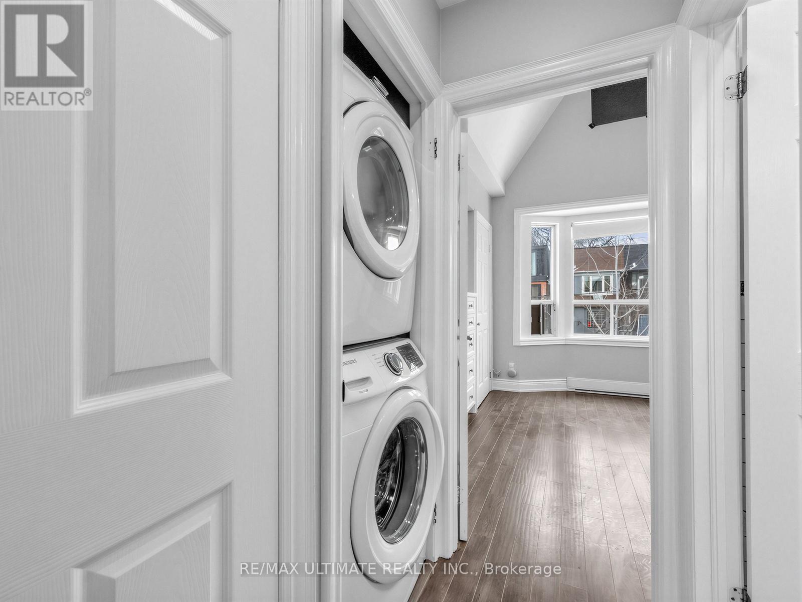 2 Upper Level - 213 Langley Avenue, Toronto, Ontario  M4K 1C1 - Photo 14 - E12904420