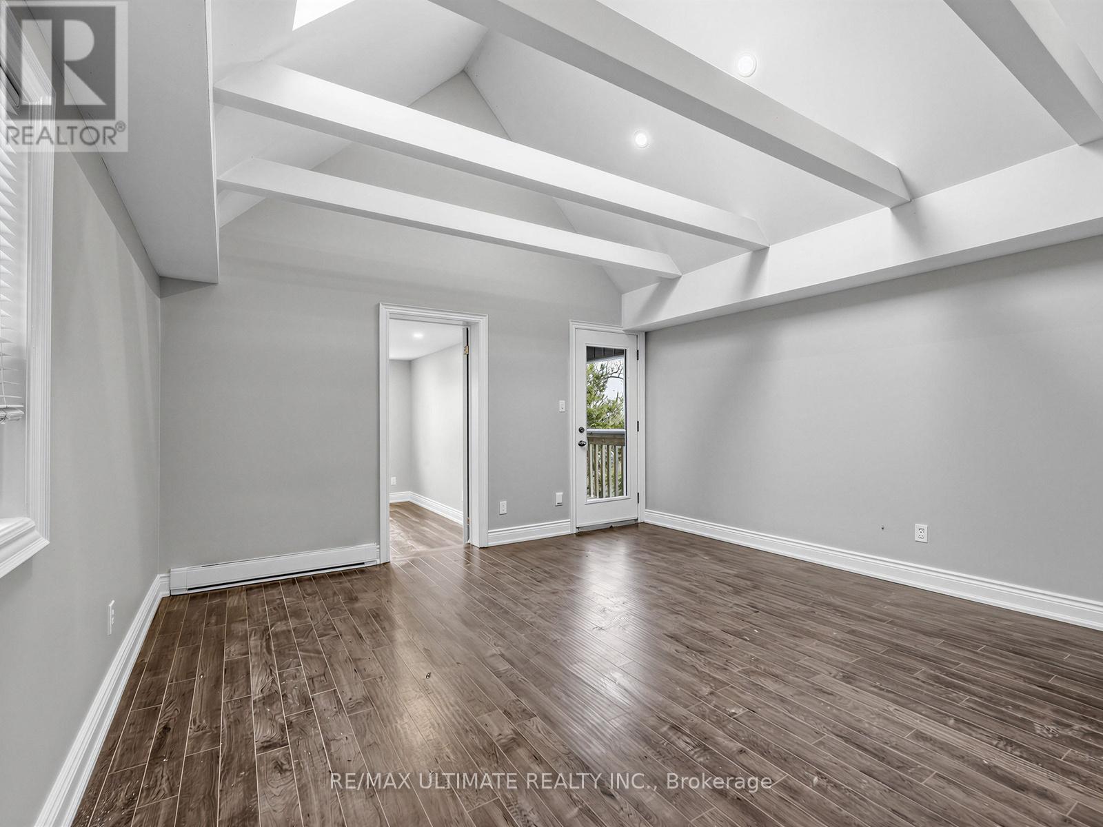 2 Upper Level - 213 Langley Avenue, Toronto, Ontario  M4K 1C1 - Photo 18 - E12904420