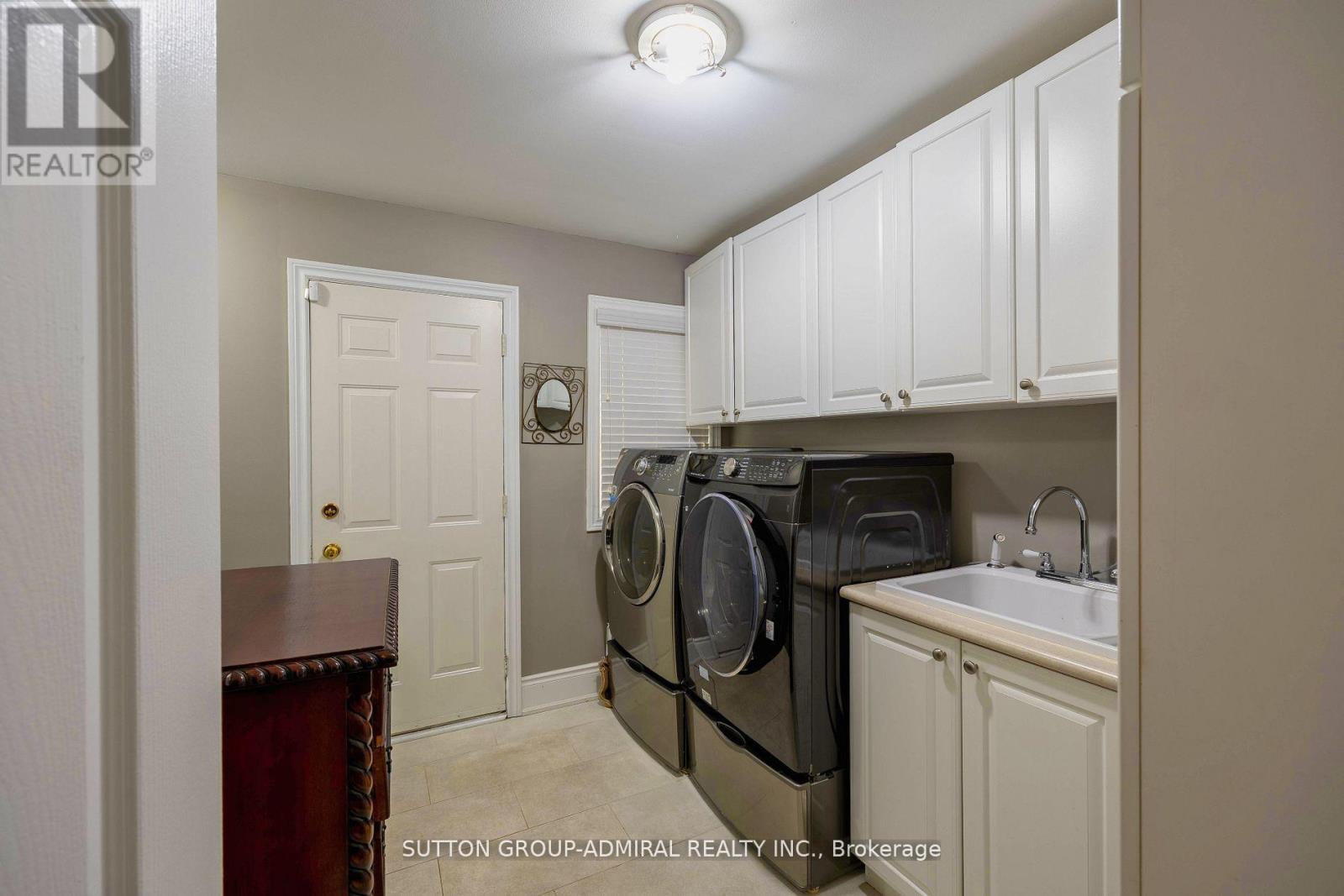 1 Regent Street, Richmond Hill, Ontario  L4C 9A9 - Photo 14 - N12904302