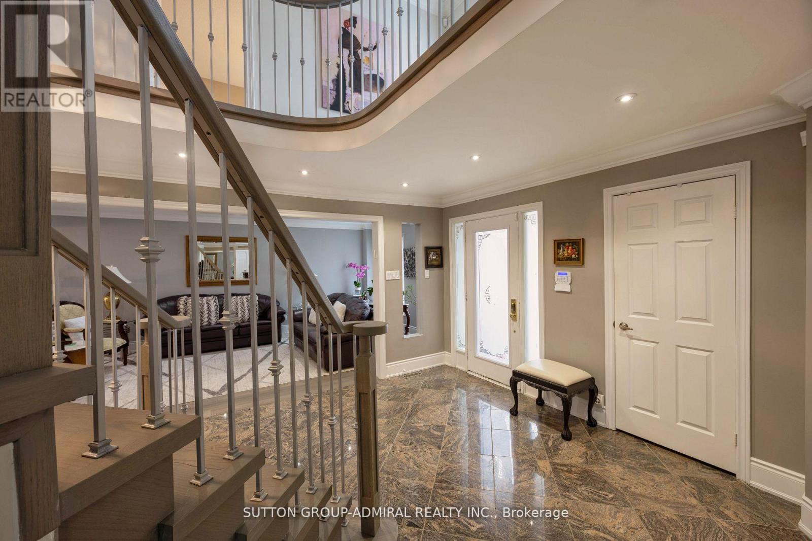 1 Regent Street, Richmond Hill, Ontario  L4C 9A9 - Photo 15 - N12904302