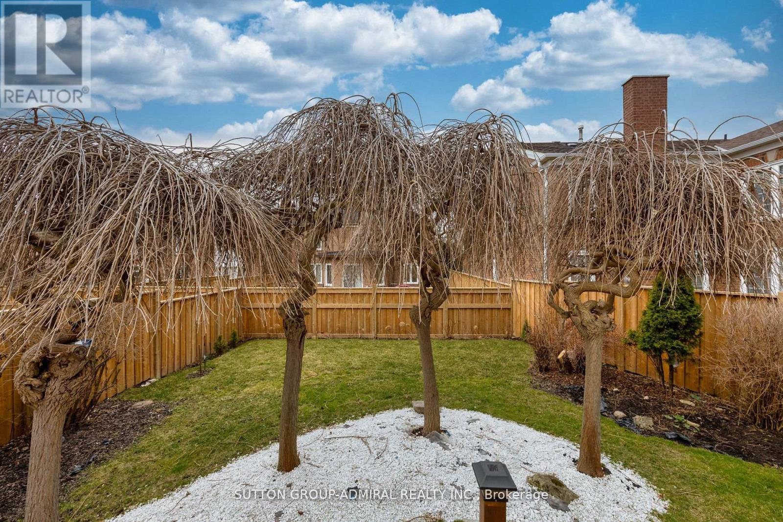 1 Regent Street, Richmond Hill, Ontario  L4C 9A9 - Photo 36 - N12904302