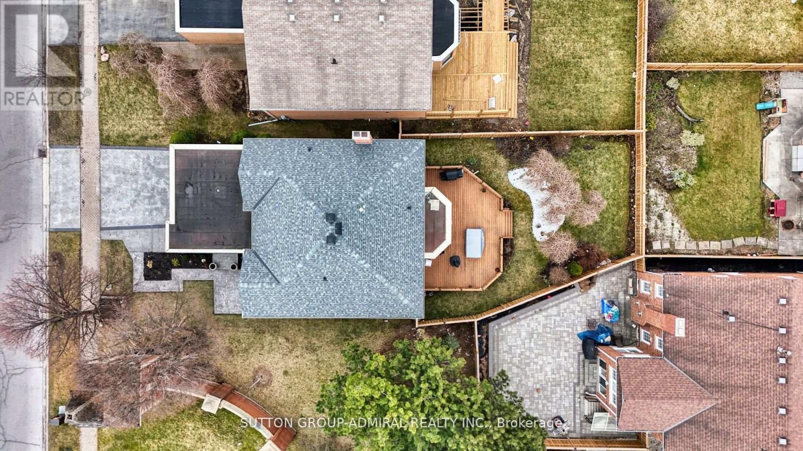 1 Regent Street, Richmond Hill, Ontario  L4C 9A9 - Photo 37 - N12904302