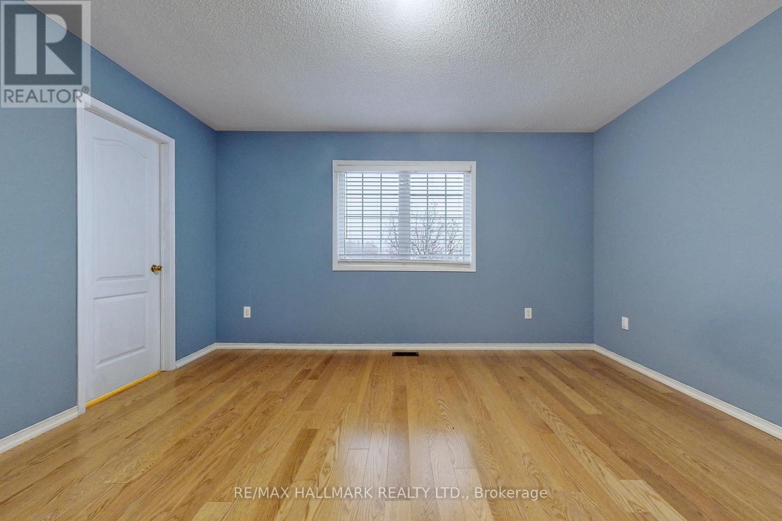 55 Walkview Crescent, Richmond Hill, Ontario  L4E 4H6 - Photo 20 - N12904308