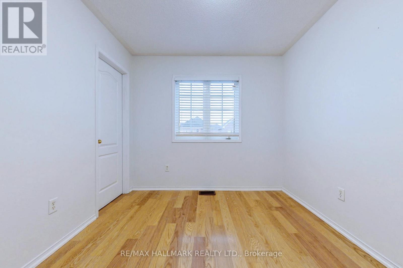 55 Walkview Crescent, Richmond Hill, Ontario  L4E 4H6 - Photo 26 - N12904308