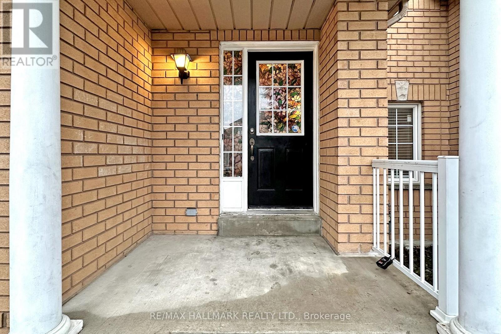 55 Walkview Crescent, Richmond Hill, Ontario  L4E 4H6 - Photo 3 - N12904308