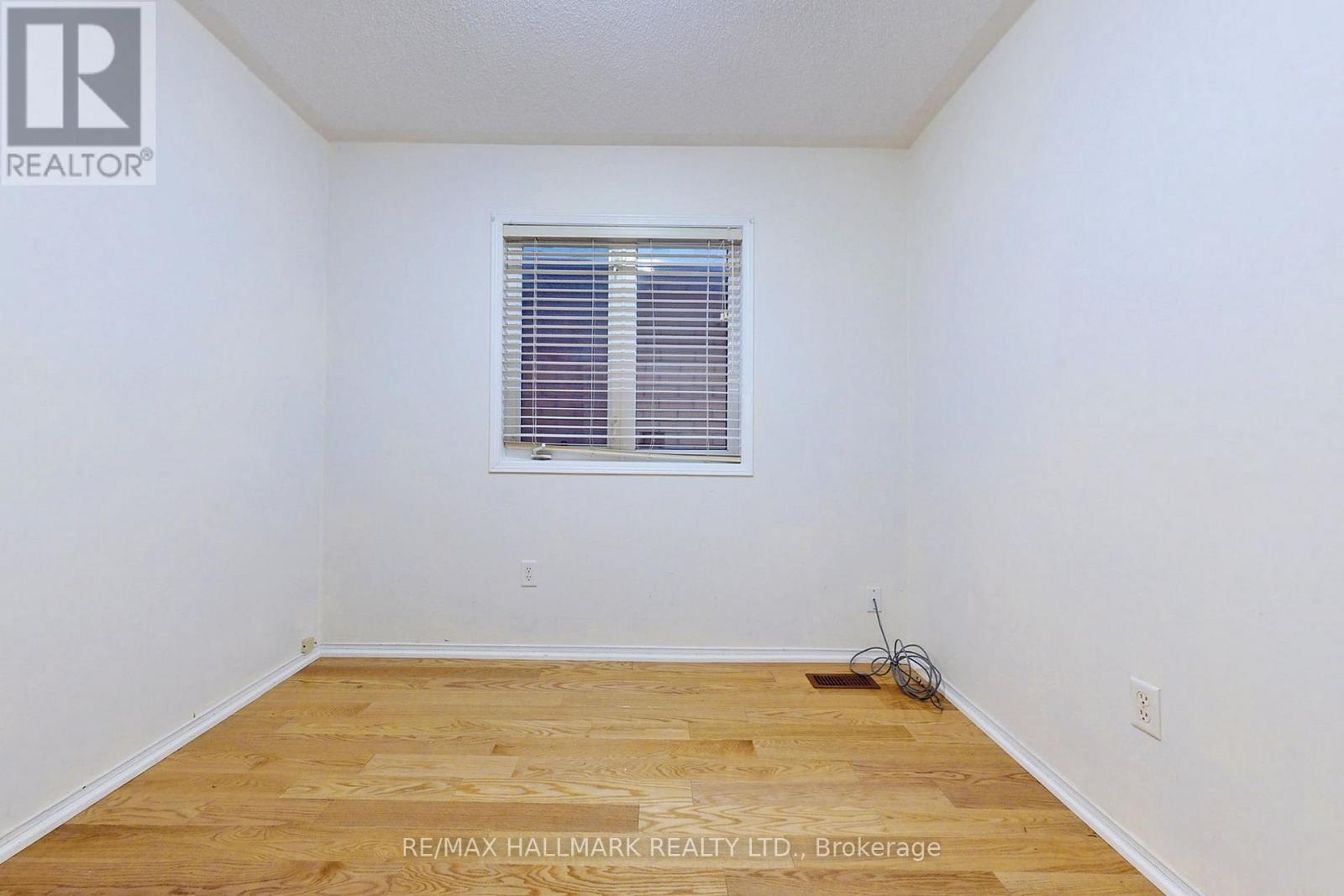 55 Walkview Crescent, Richmond Hill, Ontario  L4E 4H6 - Photo 32 - N12904308