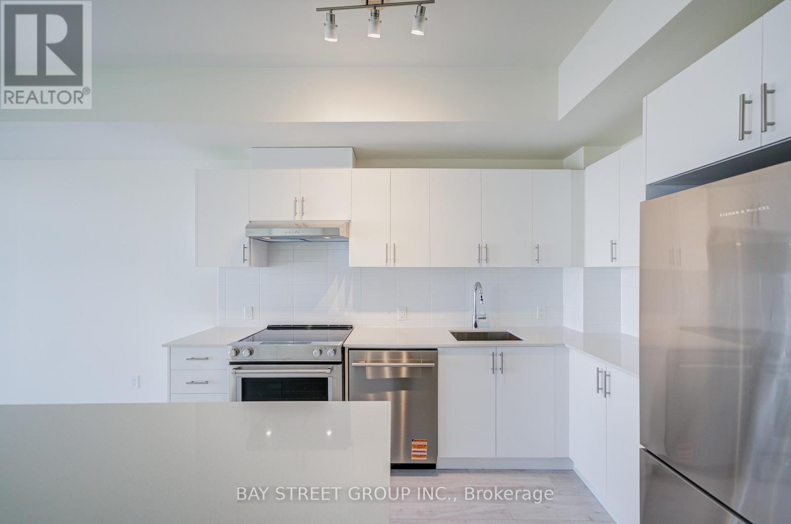 1712 - 27 Korda Gate, Vaughan, Ontario  L4K 0P6 - Photo 10 - N12904354