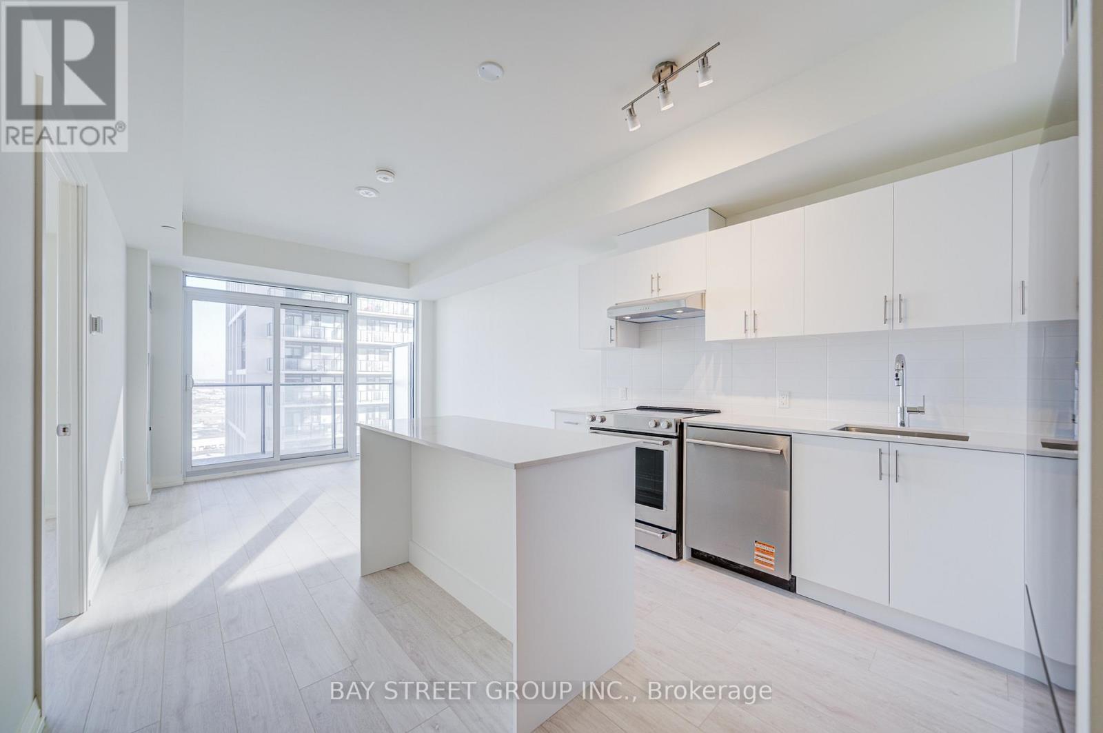 1712 - 27 Korda Gate, Vaughan, Ontario  L4K 0P6 - Photo 9 - N12904354