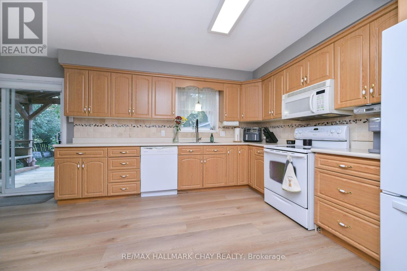 6098 County Rd 13 Road, Adjala-Tosorontio (Everett), Ontario  L0M 1J0 - Photo 8 - N12904418