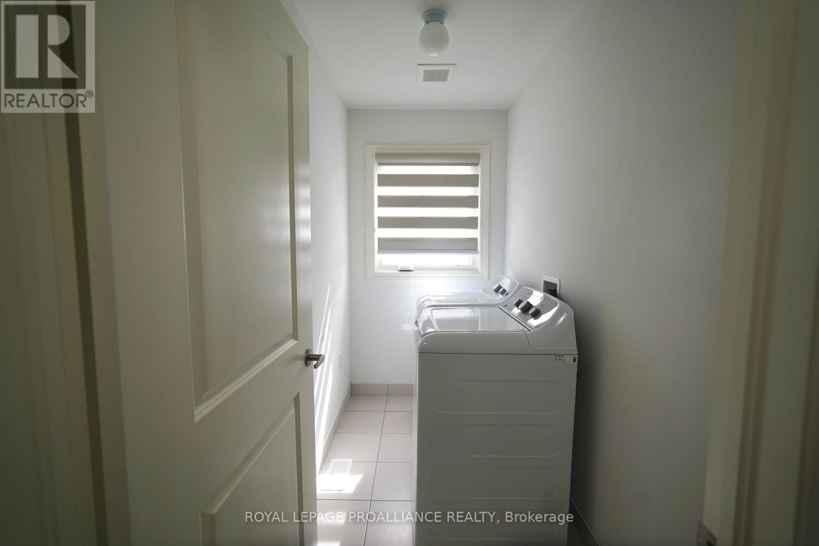 17 Bradden Crescent, Belleville (Belleville Ward), Ontario  K8N 0T8 - Photo 26 - X12900456