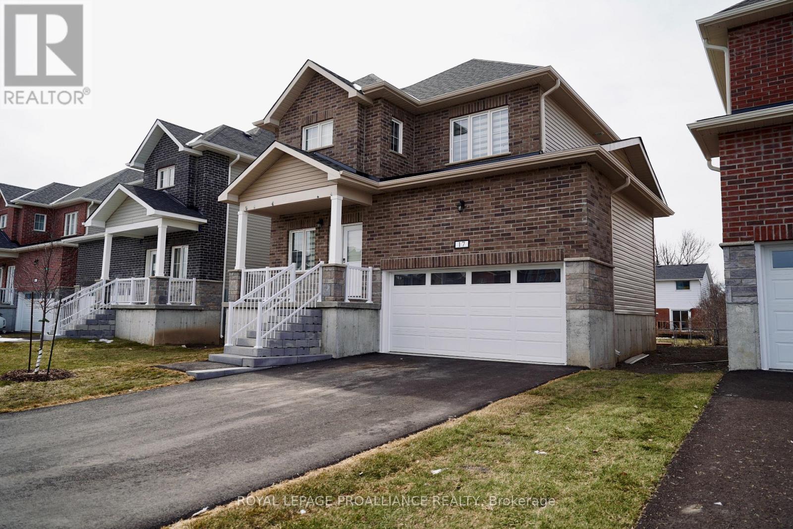 17 Bradden Crescent, Belleville (Belleville Ward), Ontario  K8N 0T8 - Photo 2 - X12900456