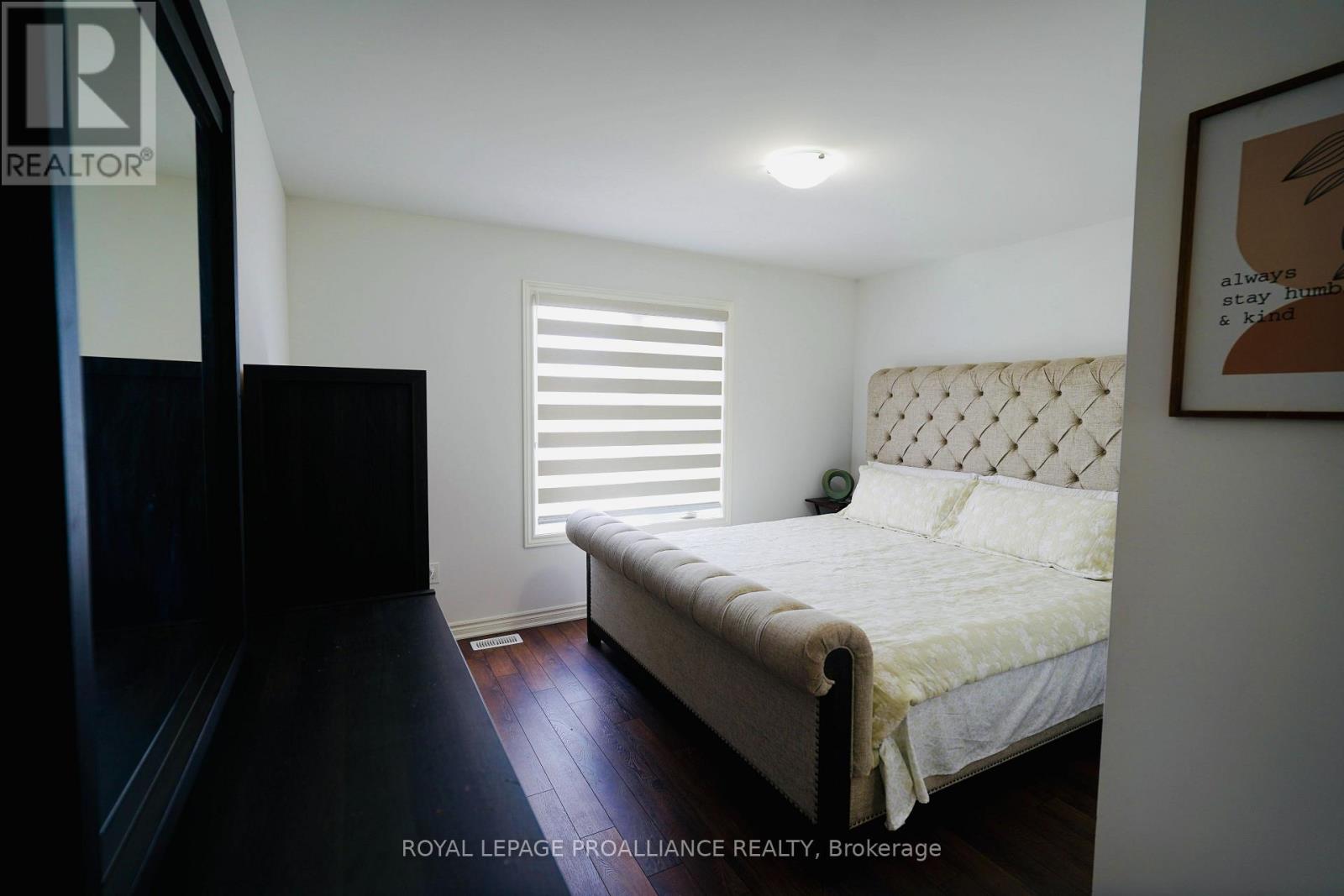 17 Bradden Crescent, Belleville (Belleville Ward), Ontario  K8N 0T8 - Photo 16 - X12900456