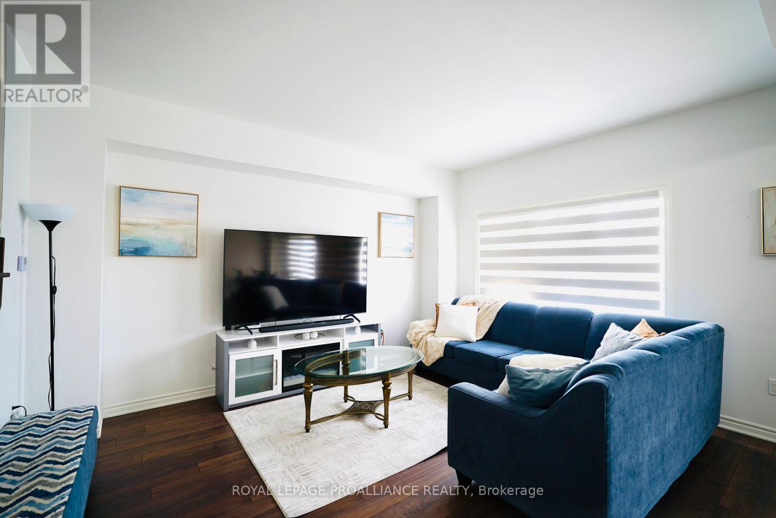 17 Bradden Crescent, Belleville (Belleville Ward), Ontario  K8N 0T8 - Photo 6 - X12900456