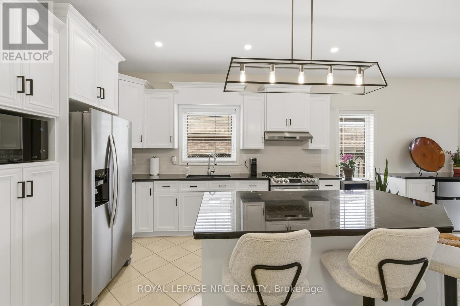 165 Cobeck Drive, Welland, Ontario  L3C 7M1 - Photo 22 - X12904380