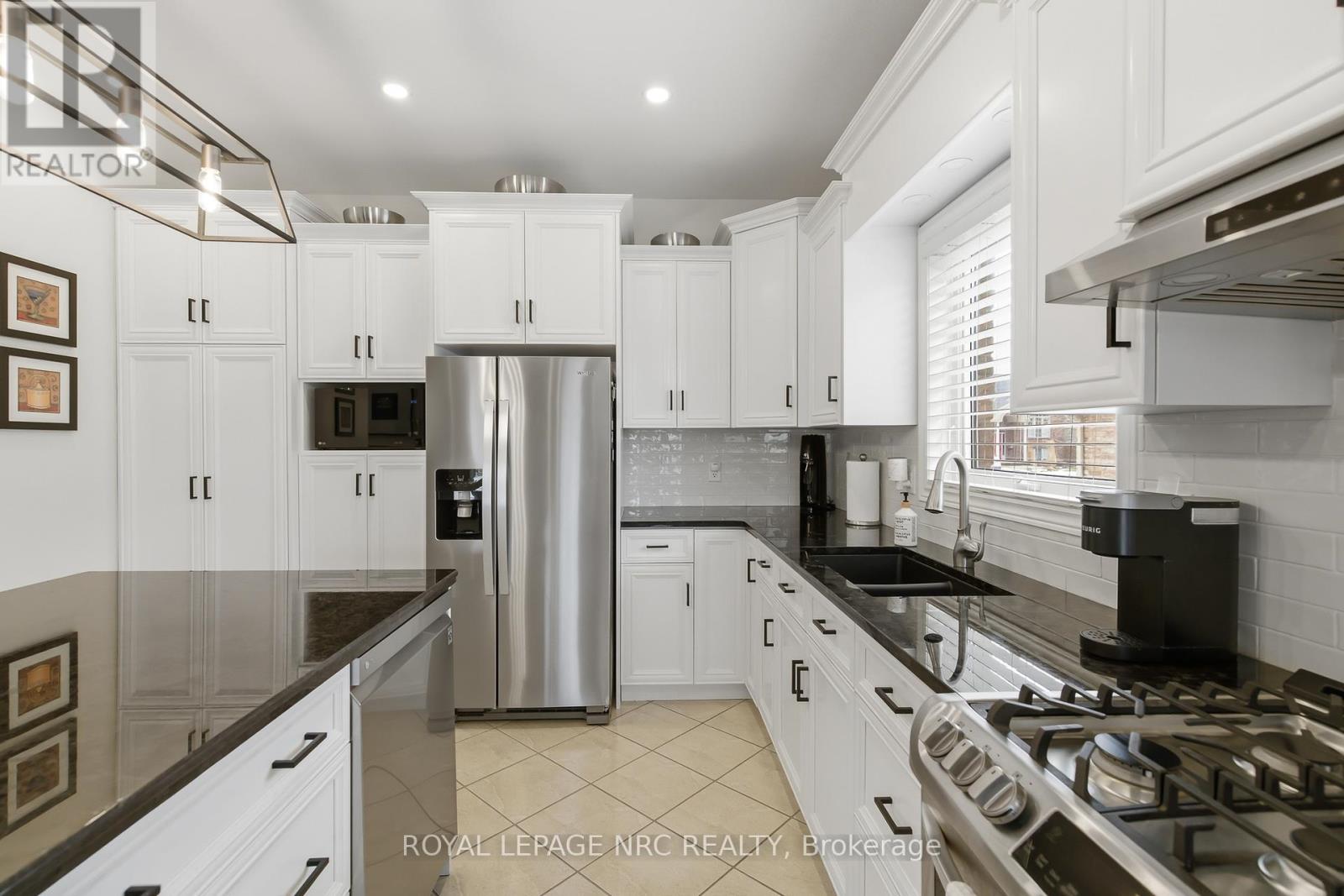 165 Cobeck Drive, Welland, Ontario  L3C 7M1 - Photo 21 - X12904380