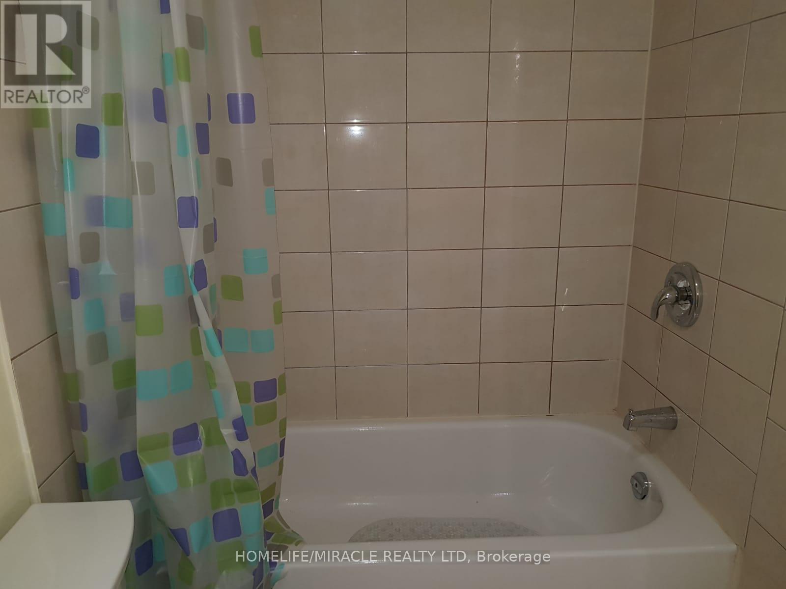 1502 Banwell Road, Mississauga, Ontario  L5J 3X7 - Photo 7 - W12904218