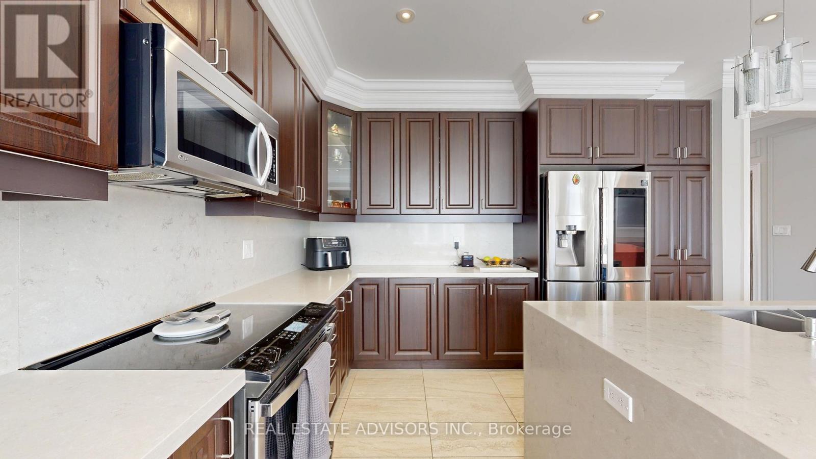 129 Squire Ellis Drive, Brampton, Ontario  L6P 4J4 - Photo 17 - W12904228