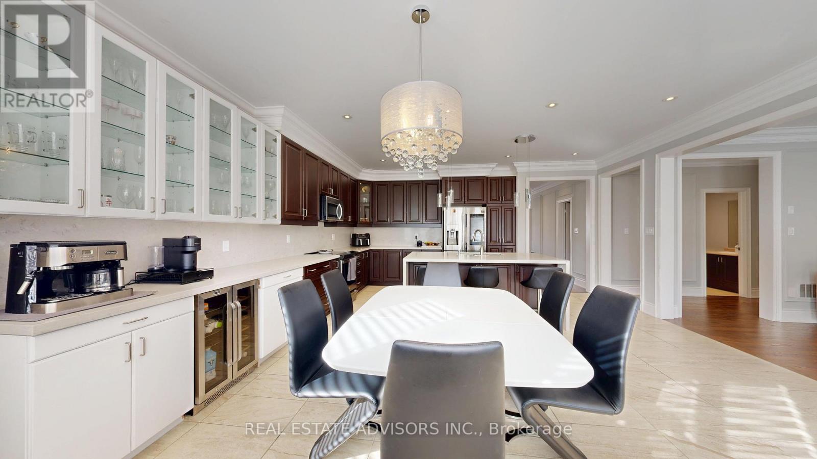 129 Squire Ellis Drive, Brampton, Ontario  L6P 4J4 - Photo 21 - W12904228