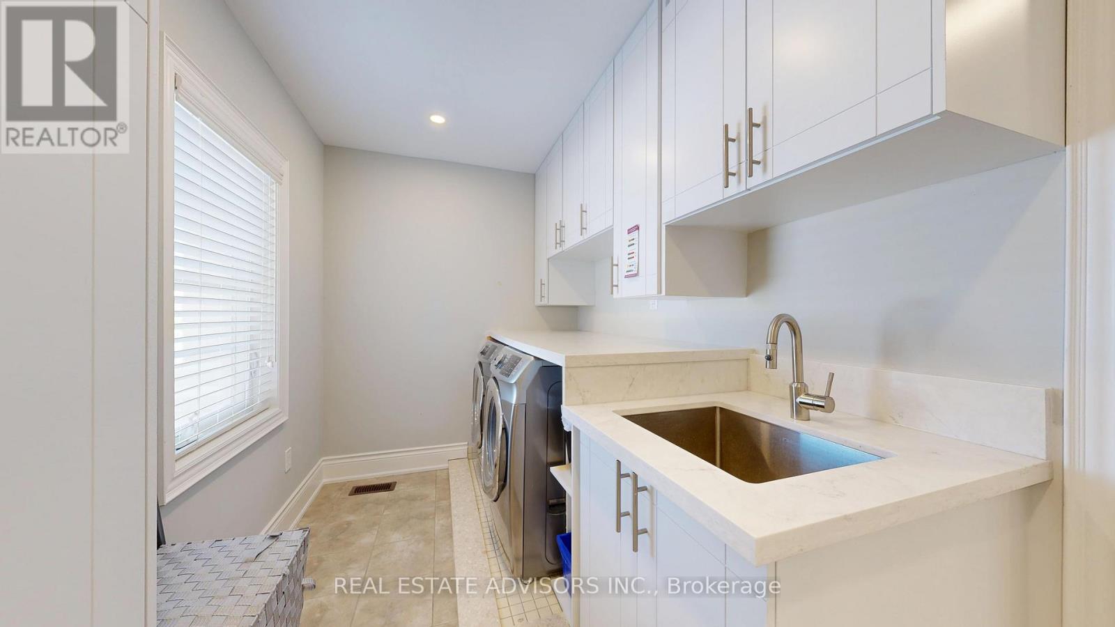 129 Squire Ellis Drive, Brampton, Ontario  L6P 4J4 - Photo 28 - W12904228