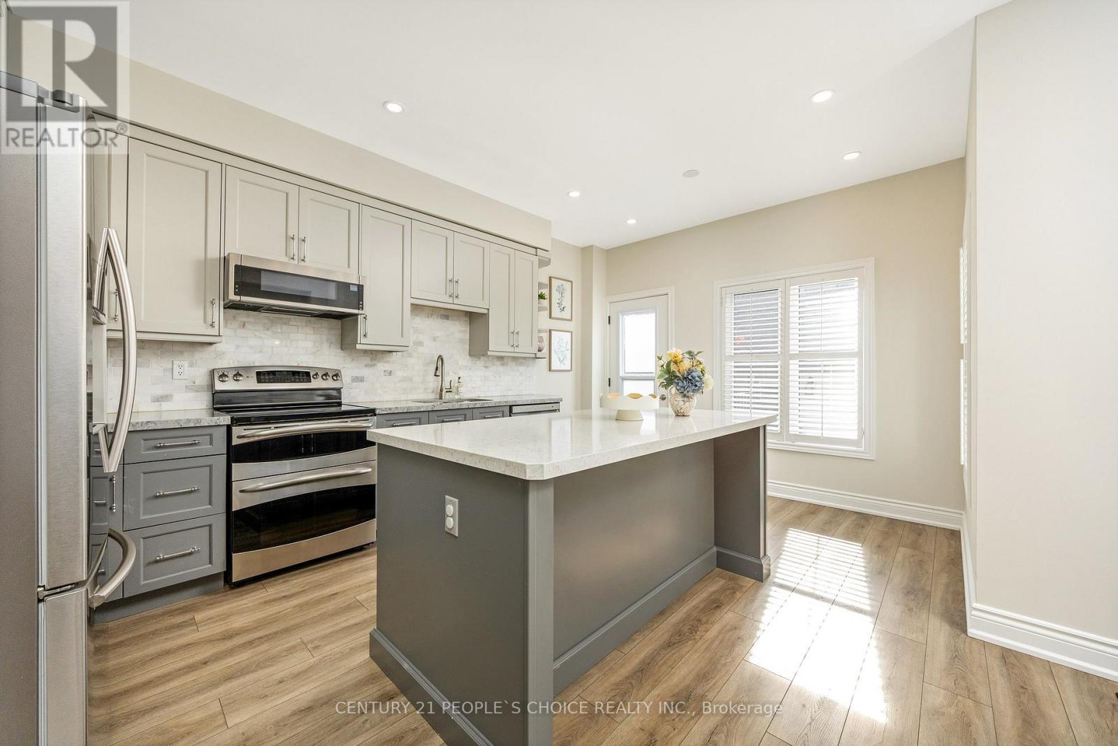 170 Roxton Road, Oakville, Ontario  L6H 6N1 - Photo 14 - W12904248