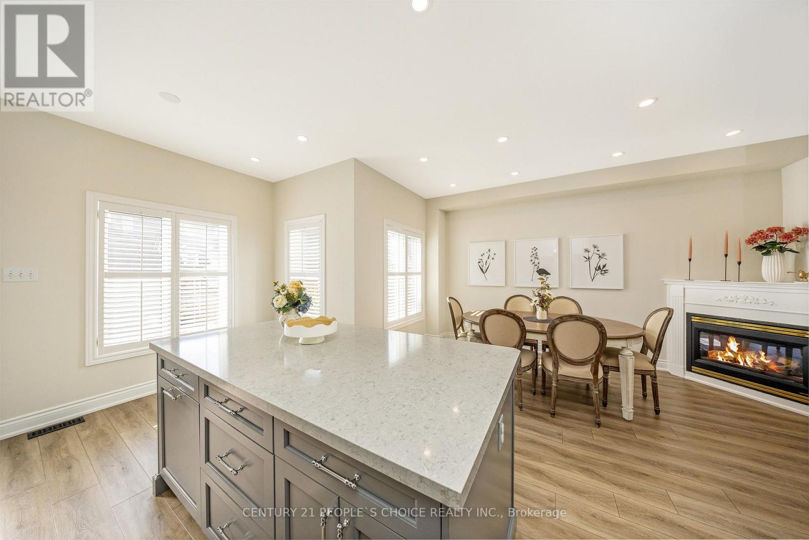 170 Roxton Road, Oakville, Ontario  L6H 6N1 - Photo 18 - W12904248