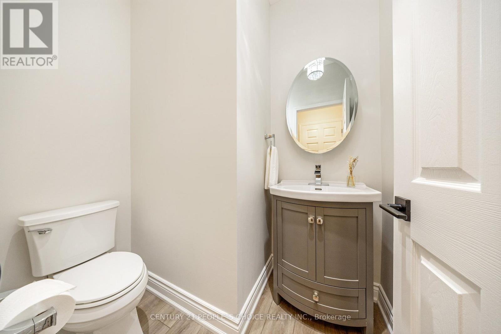 170 Roxton Road, Oakville, Ontario  L6H 6N1 - Photo 21 - W12904248